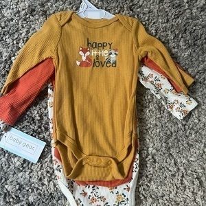 Baby gear long sleeve onesies